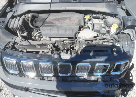 2022 Jeep Compass Limited 4X4 из США, поврежденный, VIN 3C4NJDCB4NT108283